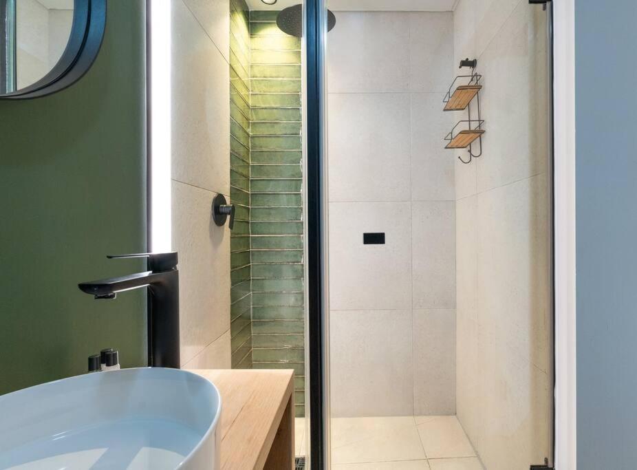 Luxury - Coworking - Views Apartment